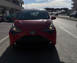 Toyota Aygo Connect 1.0 VVT-i 72 CV 5 porte x-play