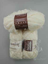 Filato per fettuccia o volants