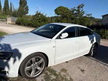 AUDI A 5 SPORTBACK QUATTRO