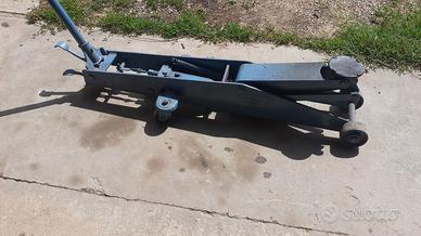 utensile officina meccanica 