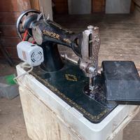 Macchina da cucire singer antica