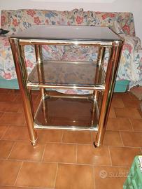 Carrello multiuso arredante per la casa.