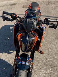 KTM DUKE L 790 2024