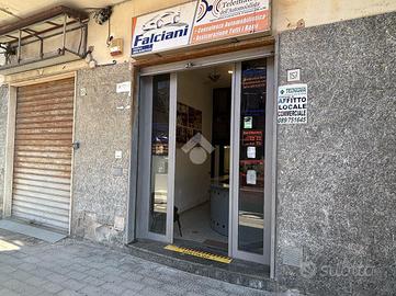 NEGOZIO A SALERNO