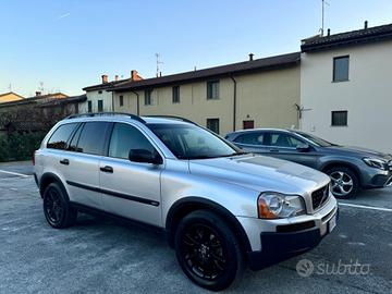 Volvo XC 90 XC90 2.4 D5 185 CV aut. AWD Executive