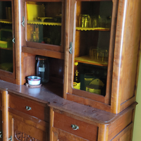 Mobili antichi vecchi in legno