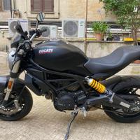 Ducati monster 797