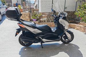 Yamaha xmax 300