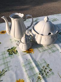 , zuppiera , zuccheriera e tegliera