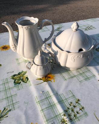 , zuppiera , zuccheriera e tegliera