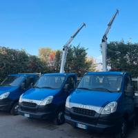 2 Unita' Iveco Daily Cassone Fisso + Gru