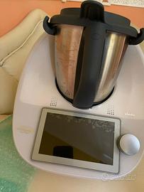 Bimby TM6 completo+ borsone con 3 anni di garanzia