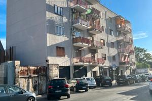 Tamburi Via Porto Mercantile Ampio 3 vani