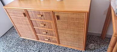 mobile basso in rattan 2 ante e 4 cassetti