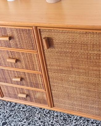 mobile basso in rattan 2 ante e 4 cassetti