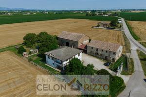 Candiana - Compendio immobiliare