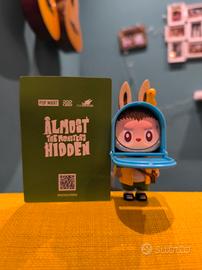 Labubu – The Monsters “Almost Hidden” (POP MART) - Collezionismo