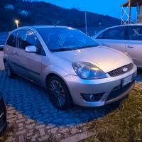 FORD FIESTA 1.6 TDI TITANIUM