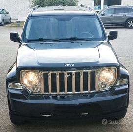 Jeep Cherokee 2.8 CRD