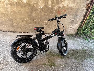 *Fat Bike Elettrica RKS Nero-M 48V – SOLO 369 KM