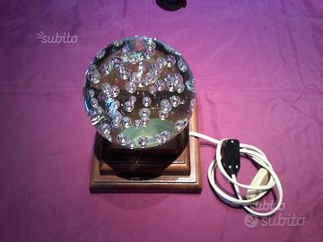 Sfera di cristallo luminosa