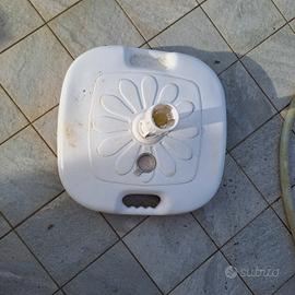2 basi in plastica per ombrelloni