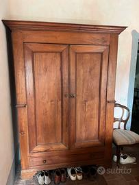 Lotto di mobili antichi