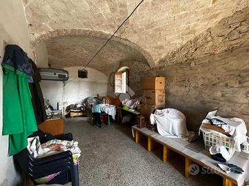 NEGOZIO A PODENZANA