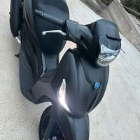 Beverly deep black 300