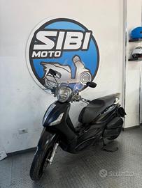 Piaggio Beverly 300