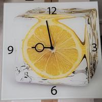 Orologio in vetro con limoni