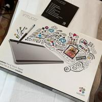 Tavoletta grafica Wacom CTH-680, full set