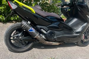 T max  black