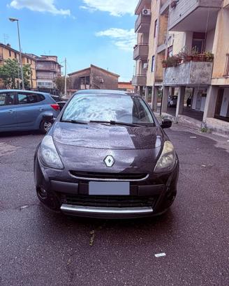 renault clio 3 serie 2009