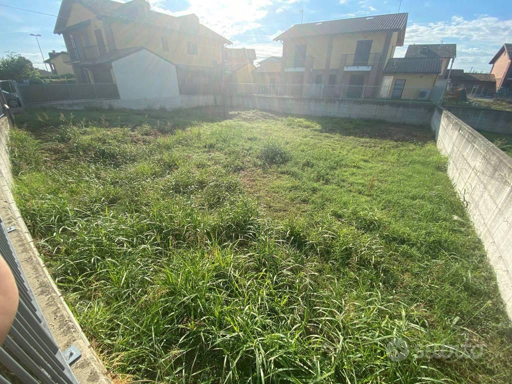 Terreno di 496 m² a Carmagnola - Altro