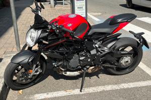 Mv brutale 800 rosso A2