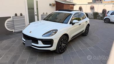 Porsche macan 2.0 my22