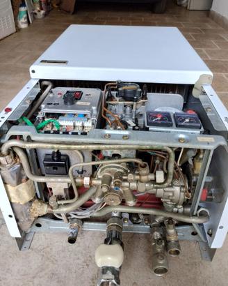 caldaia vaillant VCW 24kw gas metano