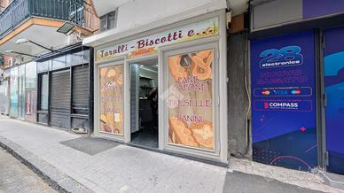 NEGOZIO A CASORIA