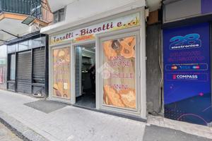 NEGOZIO A CASORIA