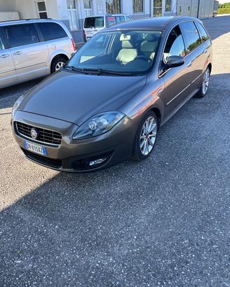 FIAT Croma 2.4 Multijet 20V aut. Emotion