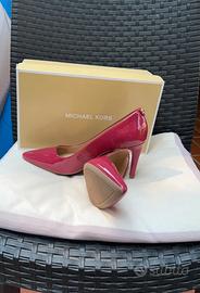 Scarpe con tacco Michael K, color Berry