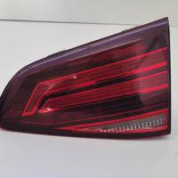 STOP POSTERIORE DESTRO INTEGRATO NEL PORTELLO VOLK