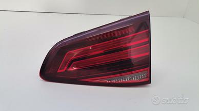 STOP POSTERIORE DESTRO INTEGRATO NEL PORTELLO VOLK