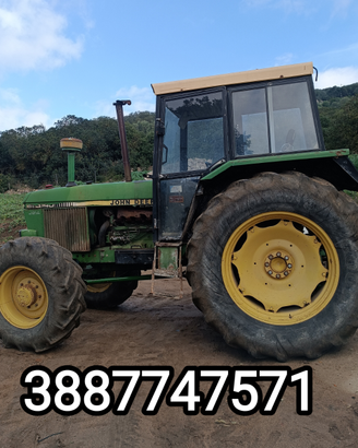 Trattore agricolo John Deere
