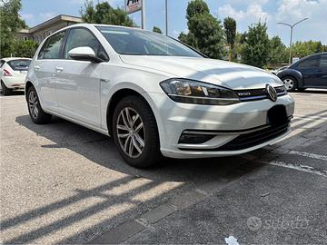 Golf TGI metano 2019