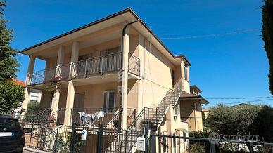 Appartamento con vista mare ed ingresso indipenden
