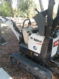 mini escavatore Bobcat 
