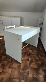 scrivania bianca come da foto