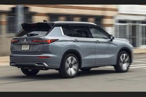 Mitsubishi Outlander PHEV 2.4 PHEV INTENSE AU...